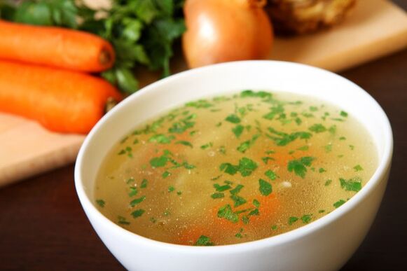 Meat broth soup is a delicious dish on the menu of a drinking diet