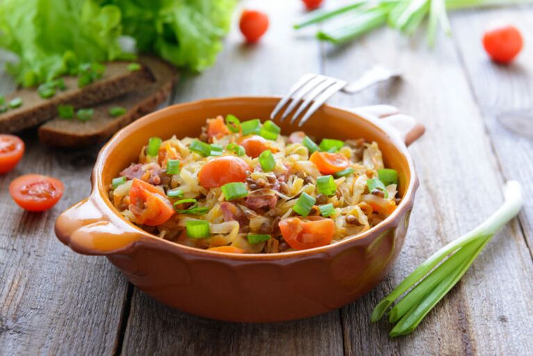 When following an oral diet, it is allowed to prepare a stew of chopped vegetables